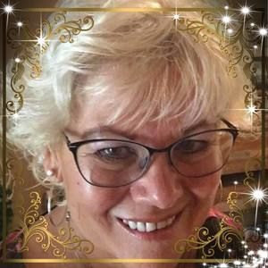 Meet your Posher, Becky